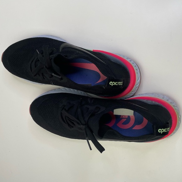 Nike Epic React Flyknit Running Shoes - Picture 4 of 4